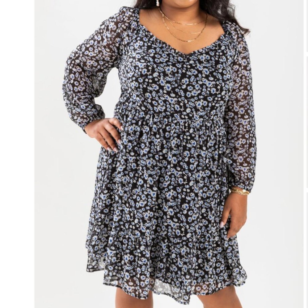 NWT! Floral Long Sleeve Black and White Mini Dress - Picture 4 of 6
